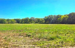 E 1000 Road, Pleasanton, KS 66075