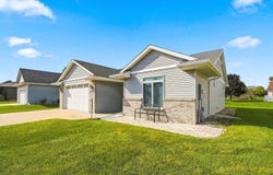 4225 Harvest Lane, Cedar Falls, IA 50613