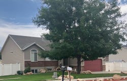 3784 S PARKER Dr, Riverdale, UT 84405
