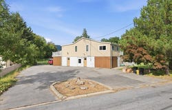 136 E West Street, Wind Gap, PA 18091