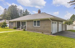 1000 John Alden Lane, Schenectady, NY 12306