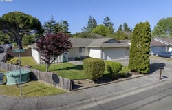 2019 40TH St, Florence, OR 97439