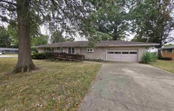 285 SUNSET Drive, Virden, IL 62690