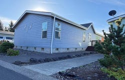 668 NE 54th ST, Newport, OR 97365