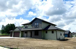 404 S BIRCH AVENUE, Marshfield, WI 54449