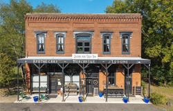 411 E Front AVE, Chester, AR 72934