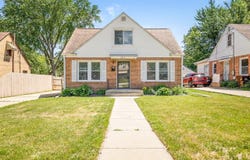 3447 Broadway, ROCKFORD, IL 61108