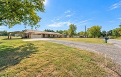 701 Haskens ST, Pocola, OK 74902