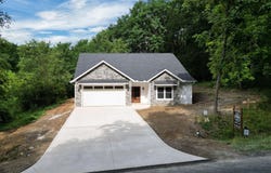 706 Berry Road, Howard, OH 43028