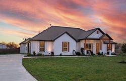 111 Bluegrass Trail, Springtown, TX 76082