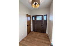 2801 S Maplewood Ave, Sioux Falls, SD 57110