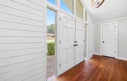 1050 E Camorene Street, Springfield, MO 65803