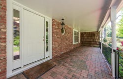 2 Richard Lane, Huntington, NY 11743