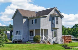 129 E Pacific Street, Pacific, MO 63069