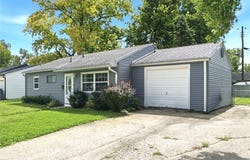 10 Regina Drive, Fairborn, OH 45324