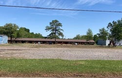 E Laurel Avenue, Eunice, LA 70535
