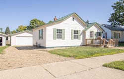 1811 15th St, Rock Valley, IA 51247
