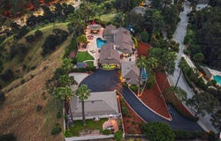 1910 Las Flores Dr, Glendale, CA 91207