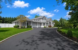 68 Maple Avenue, Bethpage, NY 11714