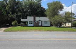 1021 W Main Street, Centre, AL 35960