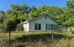 2403 Holmes Rd, Marshall, TX 75672