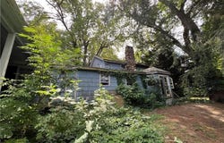 3527R Footville Richmond Road, Rock Creek, OH 44084