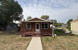 537 Market St, Lander, WY 82520