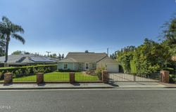822 Salisbury Road, La Canada Flintridge, CA 91011