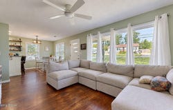 2300 Parkwood Rd, Louisville, KY 40214