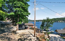 1688 Boot Dr, Camdenton, MO 65020