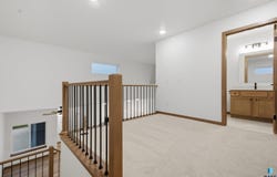9114 W Ark Pl, Sioux Falls, SD 57106