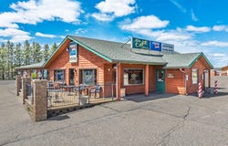 904 RAILROAD ST N, Eagle River, WI 54521