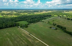 10175 Doe Run Road, Phillipsburg, MO 65722