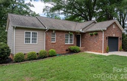 208 S B Avenue, Maiden, NC 28650