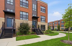 2210 Venture Drive, Schaumburg, IL 60173