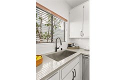 2500 Abbot Kinney Boulevard, Venice, CA 90291