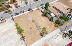 125 E 10th St, Perris, CA 92570