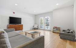 125 Mt Vernon St, Lowell, MA 01854