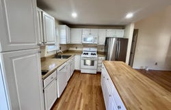17 Worcester Lane, Hyannis, MA 02601
