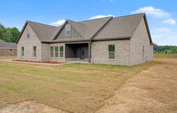1300 Barr Road, Coldwater, MS 38618
