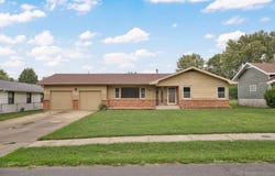 3171 E Linwood Street, Springfield, MO 65804
