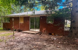 21 Hillcrest Dr, Victor, NY 14564