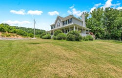 424 Beech Creek Hollow Rd, OAK HILL, WV 25901
