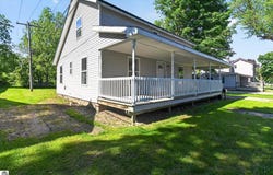 110 E Tyrell Street, St Louis, MI 48880