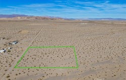 127 Waylyn, 29 Palms, CA 92277