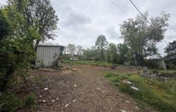 85 Virginia St, Gassaway, WV 26624