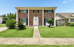 2545 HOLIDAY Drive, New Orleans, LA 70131