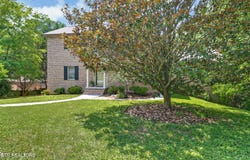 107 Chestnut Hill Rd, Oak Ridge, TN 37830