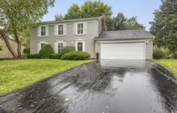 408 Creighton Lane, Schaumburg, IL 60193