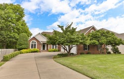 3331 E Fox Grape Street, Springfield, MO 65804
